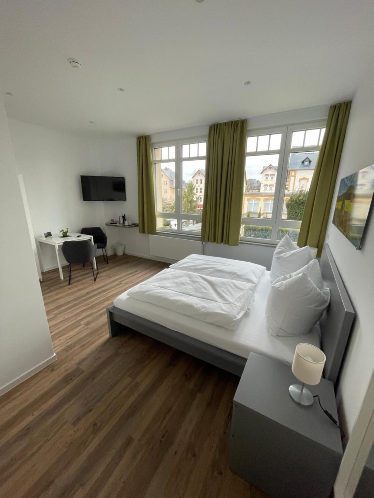 Hotel Urlaubshaus-Erzgebirge à Zwönitz Extérieur photo
