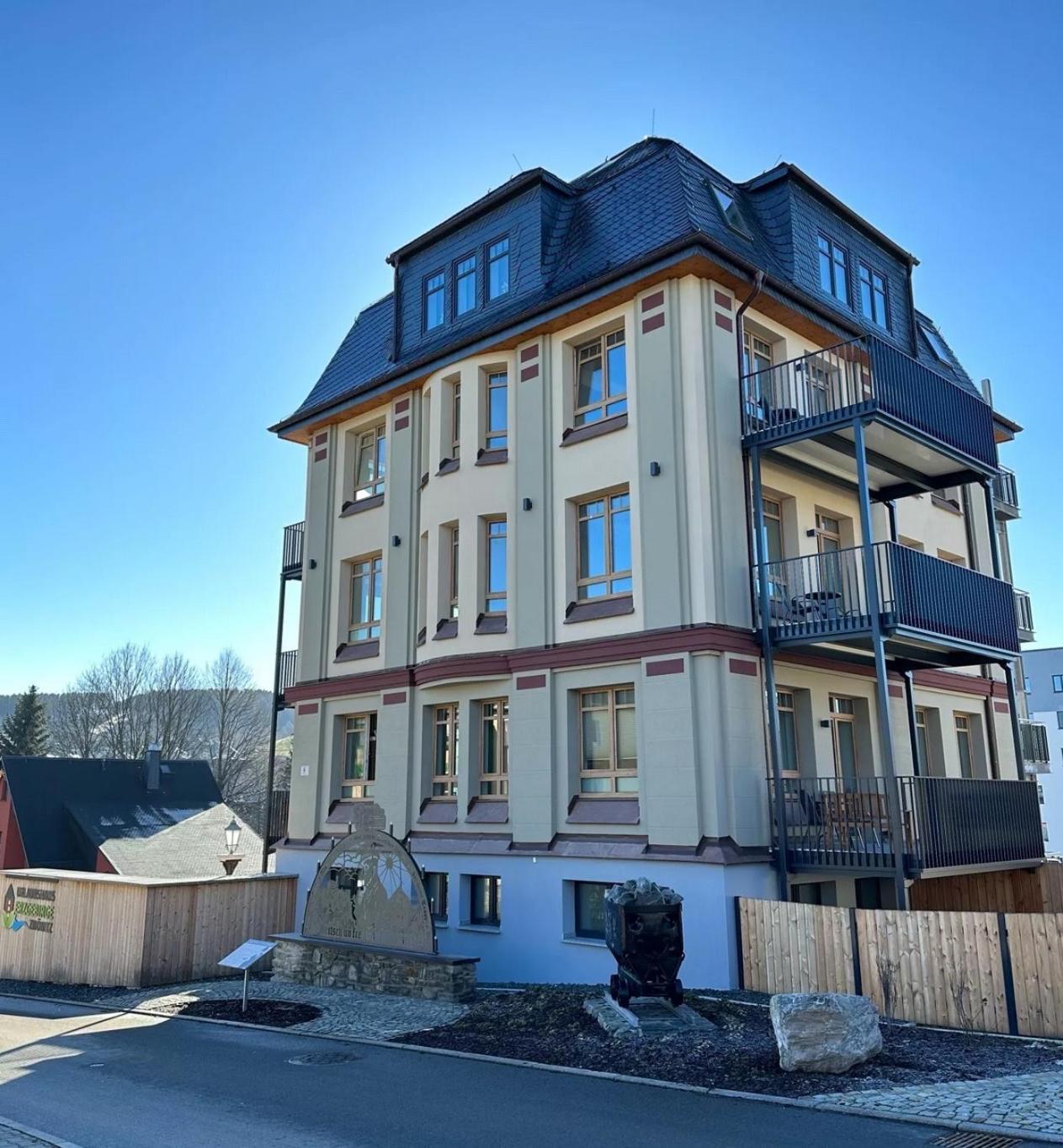 Hotel Urlaubshaus-Erzgebirge à Zwönitz Extérieur photo