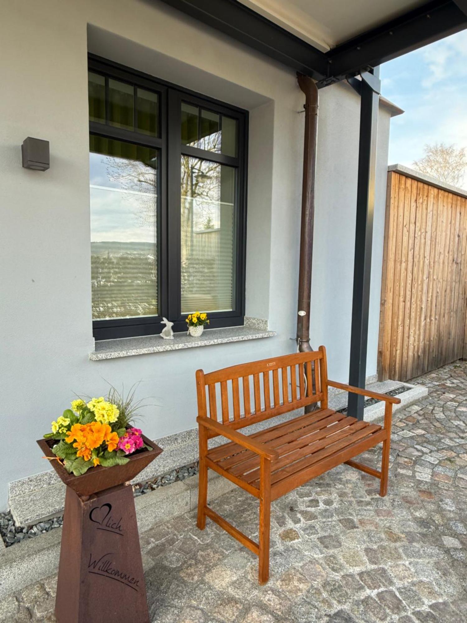 Hotel Urlaubshaus-Erzgebirge à Zwönitz Extérieur photo